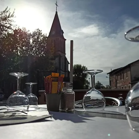 Hotel De La Place Loyettes