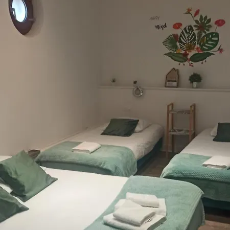 De La Place Hotel 3*