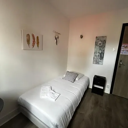 Hotel De La Place
