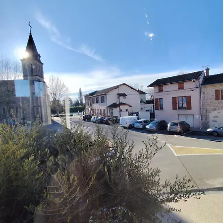 De La Place Hotel Loyettes