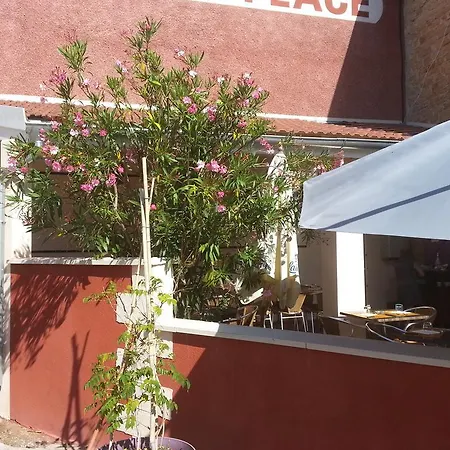 De La Place