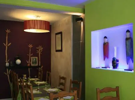 Hotel De La Place Loyettes